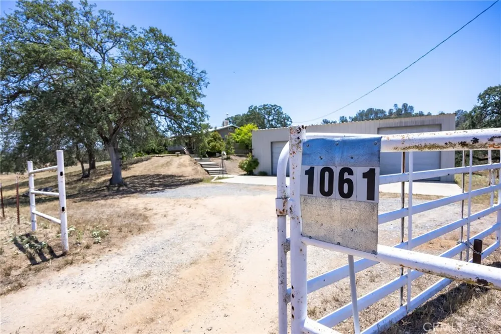 1087 Ben Hur Road Raymond, CA 93653