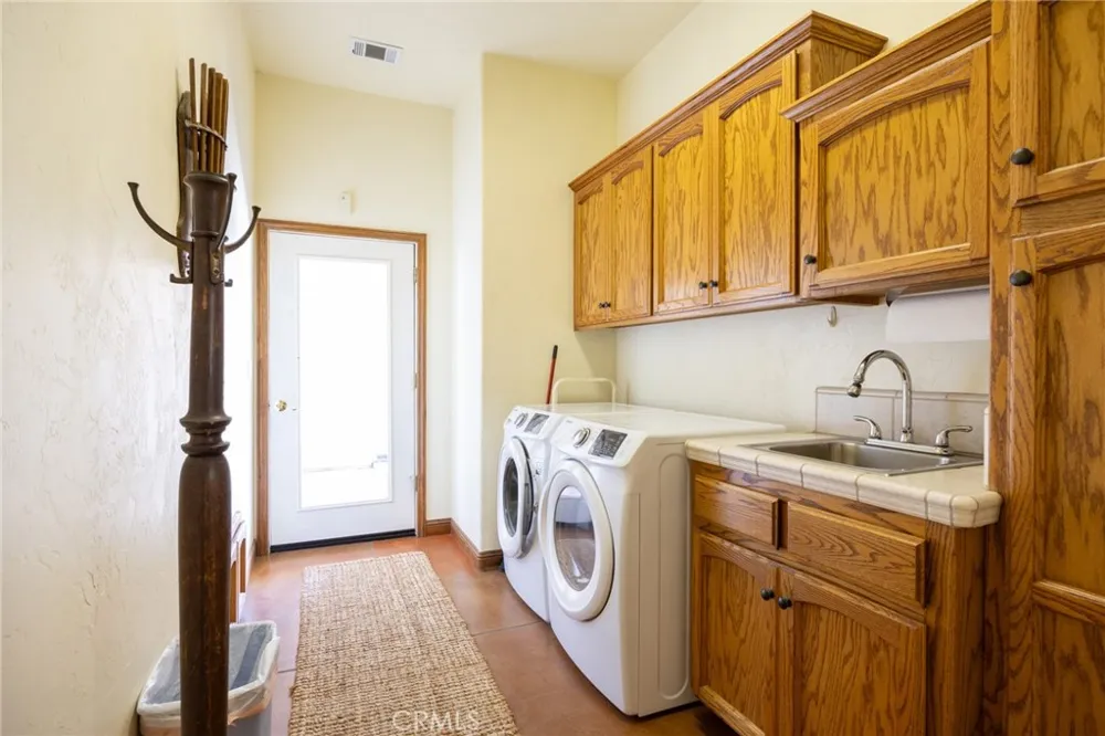 1087 Ben Hur Road Raymond, CA 93653