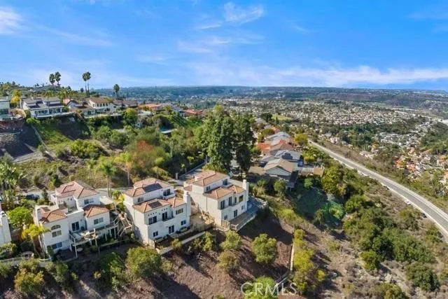 6372 Camino Largo San Diego, CA 92120