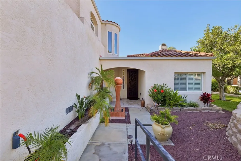 6372 Camino Largo San Diego, CA 92120