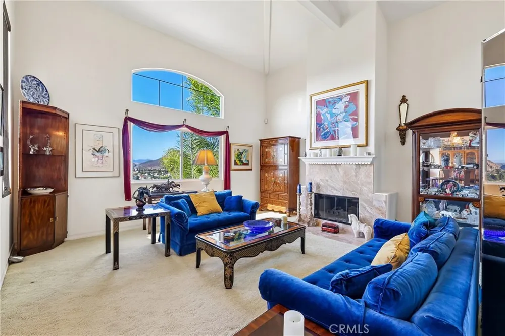 6372 Camino Largo San Diego, CA 92120