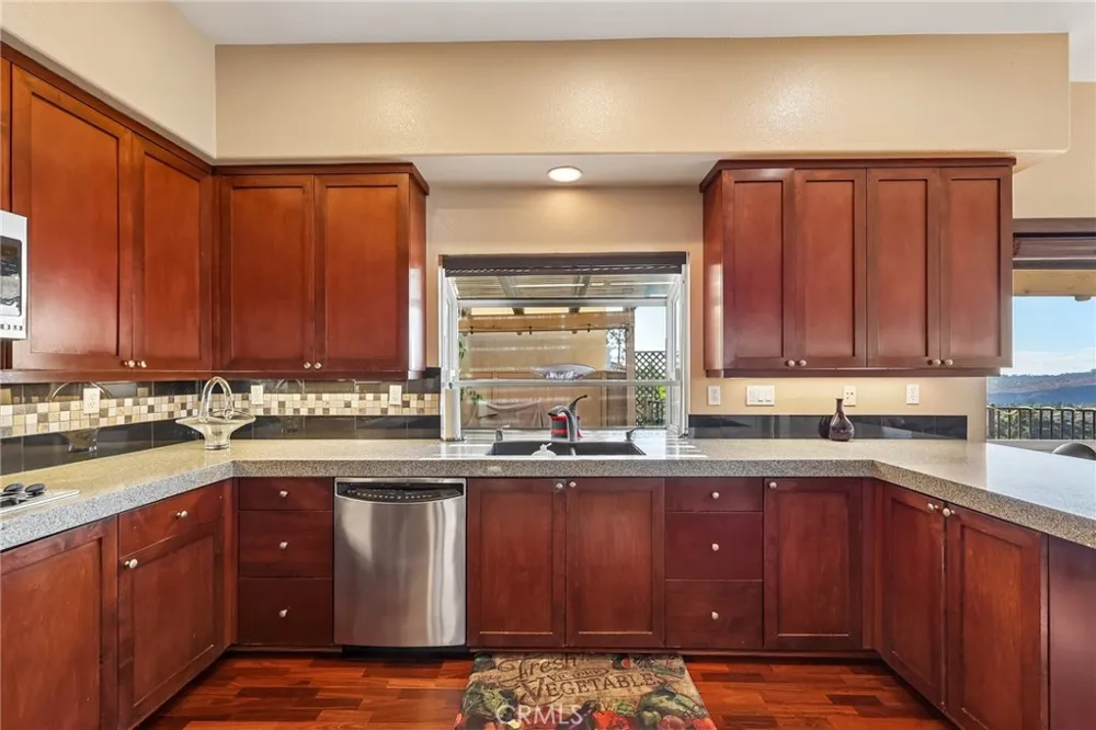 6372 Camino Largo San Diego, CA 92120