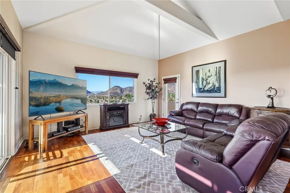6372 Camino Largo San Diego, CA 92120