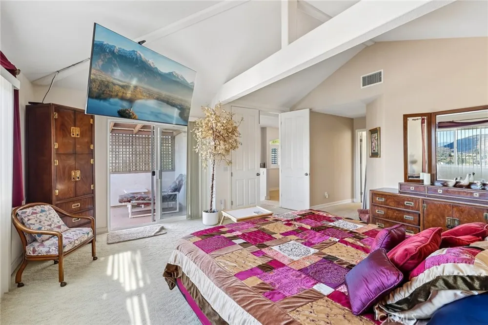 6372 Camino Largo San Diego, CA 92120