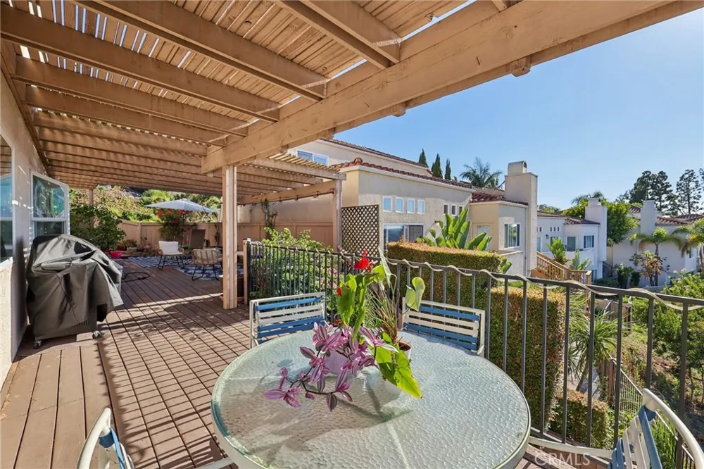 6372 Camino Largo San Diego, CA 92120
