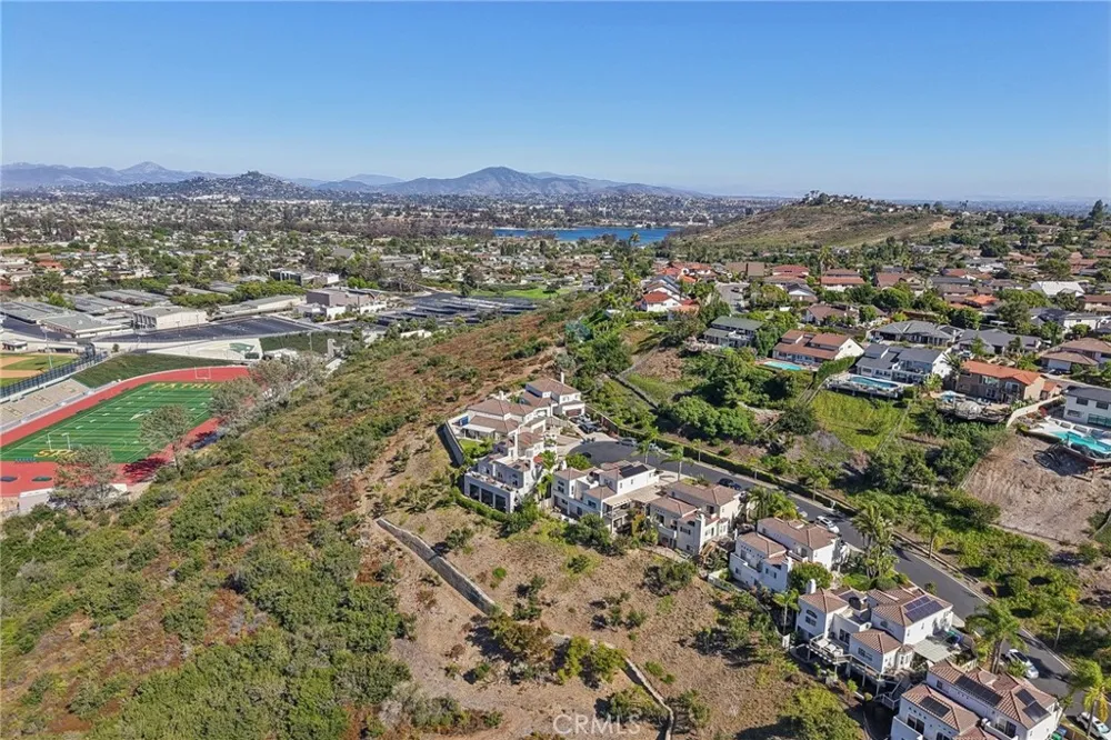 6372 Camino Largo San Diego, CA 92120