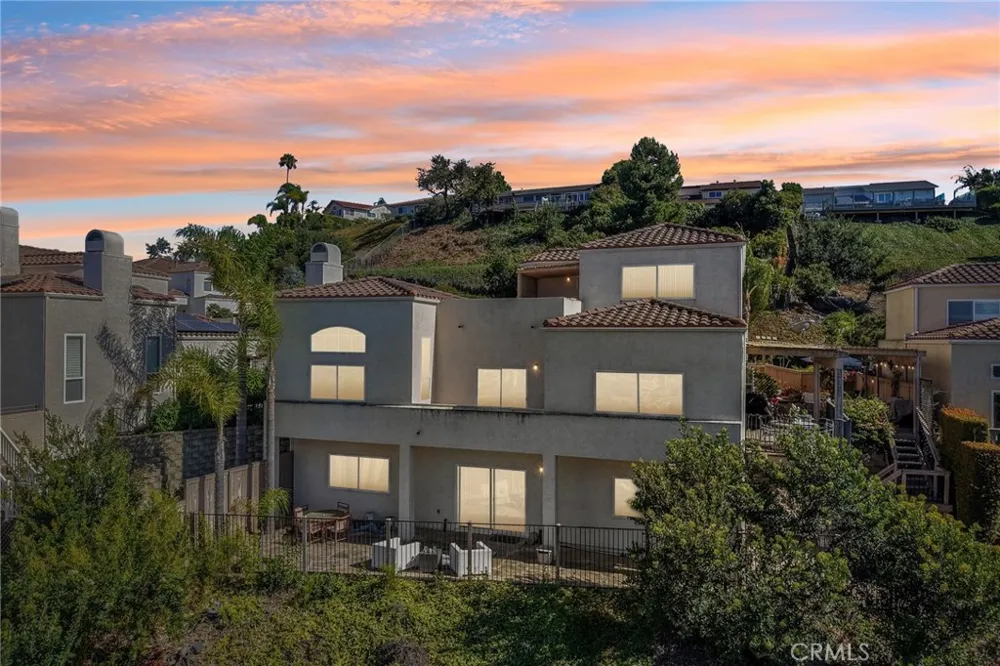 6372 Camino Largo San Diego, CA 92120
