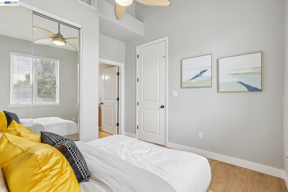 2330 University Ave #330 East Palo Alto, CA 94303