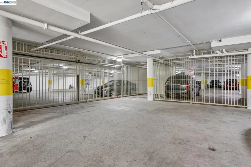2330 University Ave #330 East Palo Alto, CA 94303