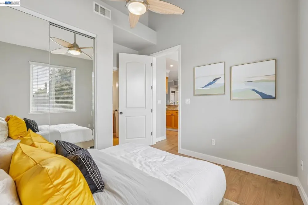 2330 University Ave #330 East Palo Alto, CA 94303