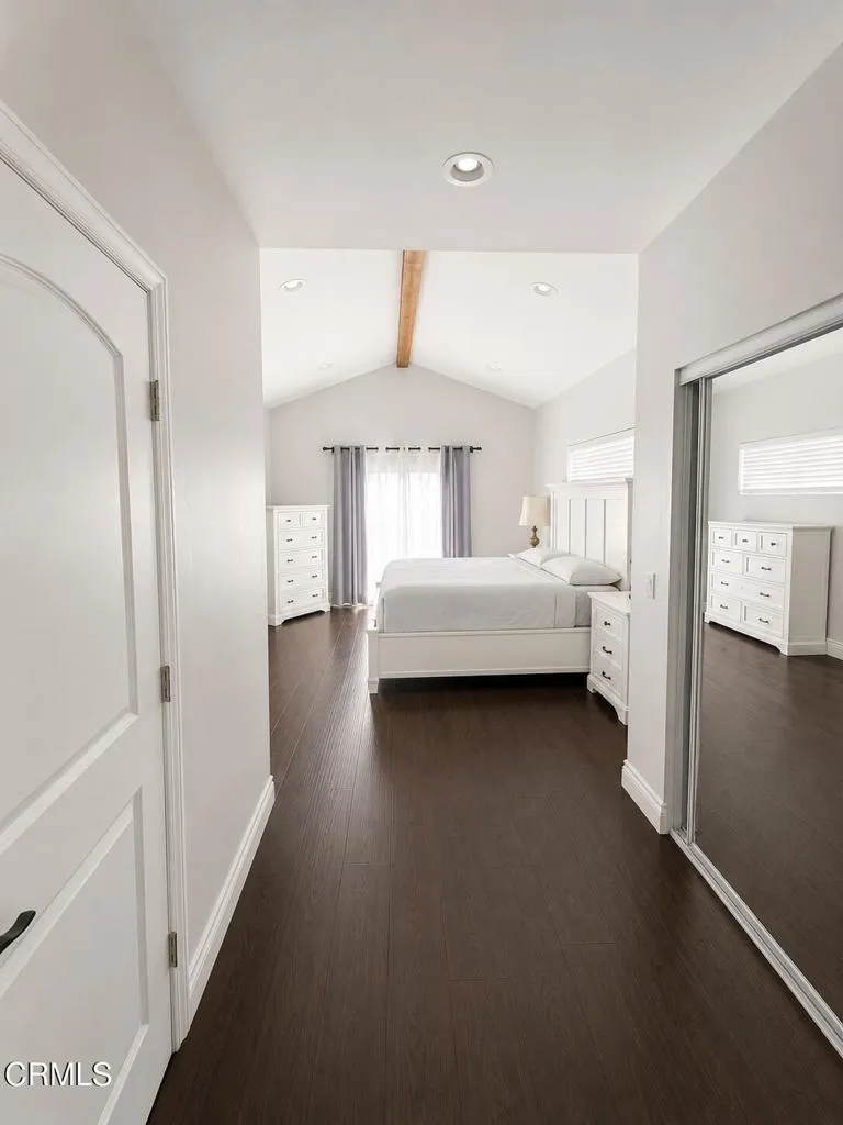 11000 Penrose Street Los Angeles, CA 91352