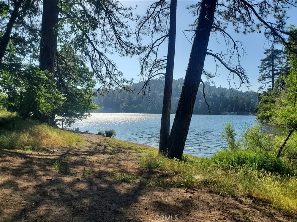303 Ca-138 Crestline, CA 92325