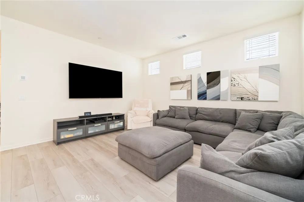 4052 Summer Way Corona, CA 92883