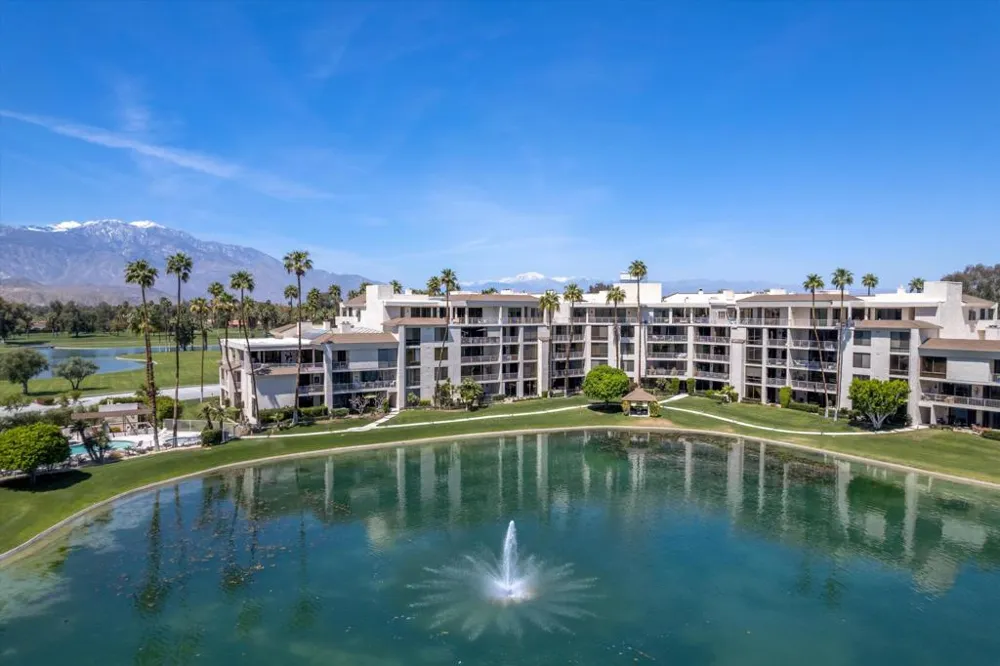 910 Island Drive #408 Rancho Mirage, CA 92270