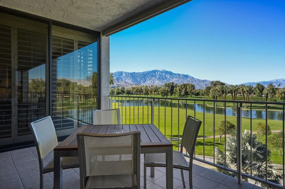 910 Island Drive #408 Rancho Mirage, CA 92270