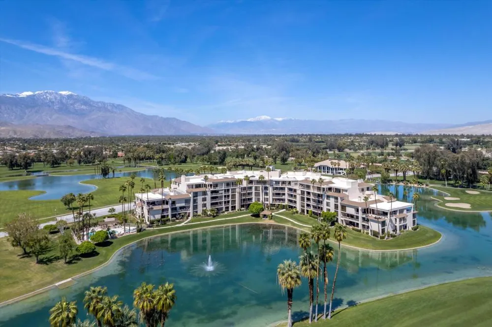 910 Island Drive #408 Rancho Mirage, CA 92270