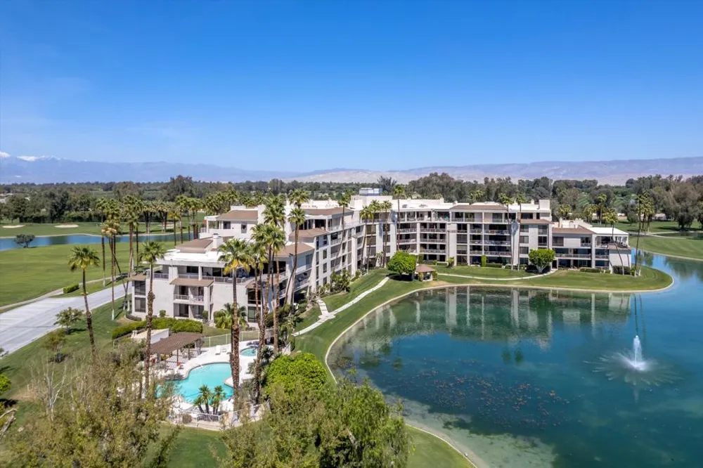 910 Island Drive #408 Rancho Mirage, CA 92270