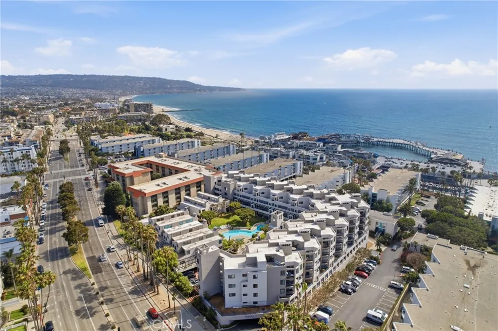 510 The Village #409 Redondo Beach, CA 90277