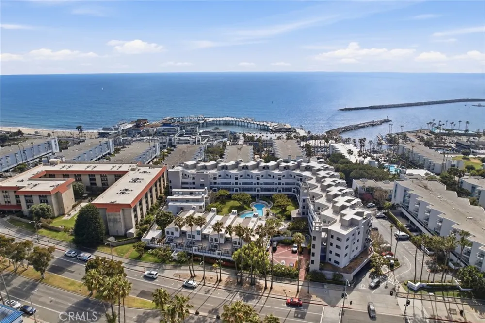 510 The Village #409 Redondo Beach, CA 90277