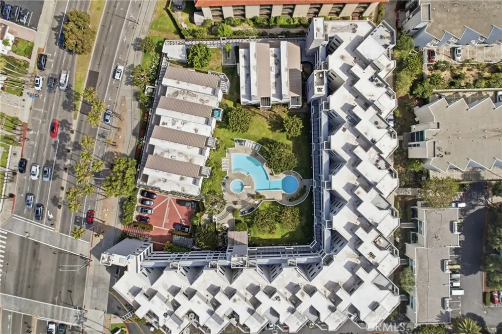 510 The Village #409 Redondo Beach, CA 90277