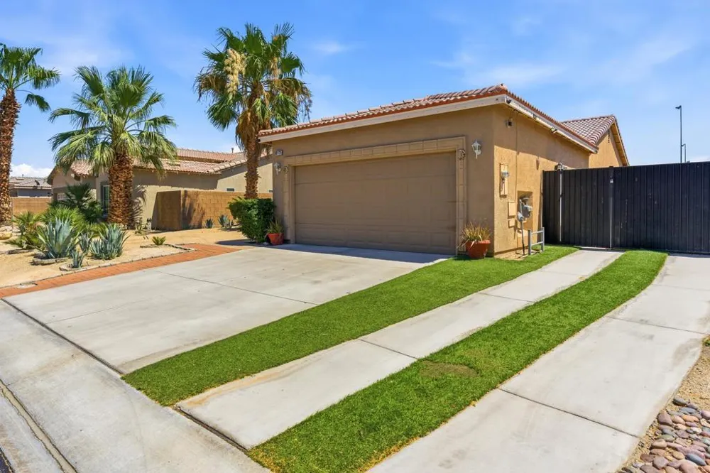 83225 Greenbrier Drive Indio, CA 92203