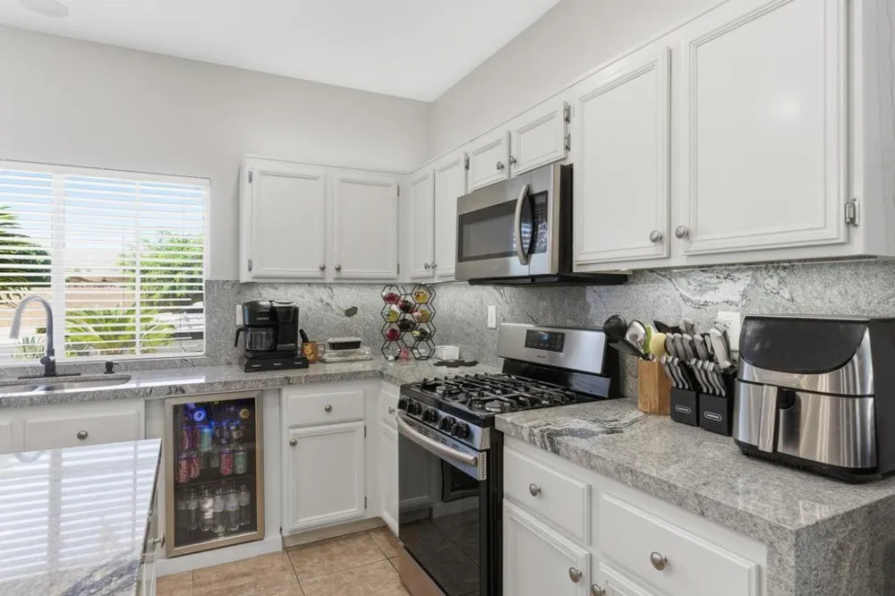 83225 Greenbrier Drive Indio, CA 92203