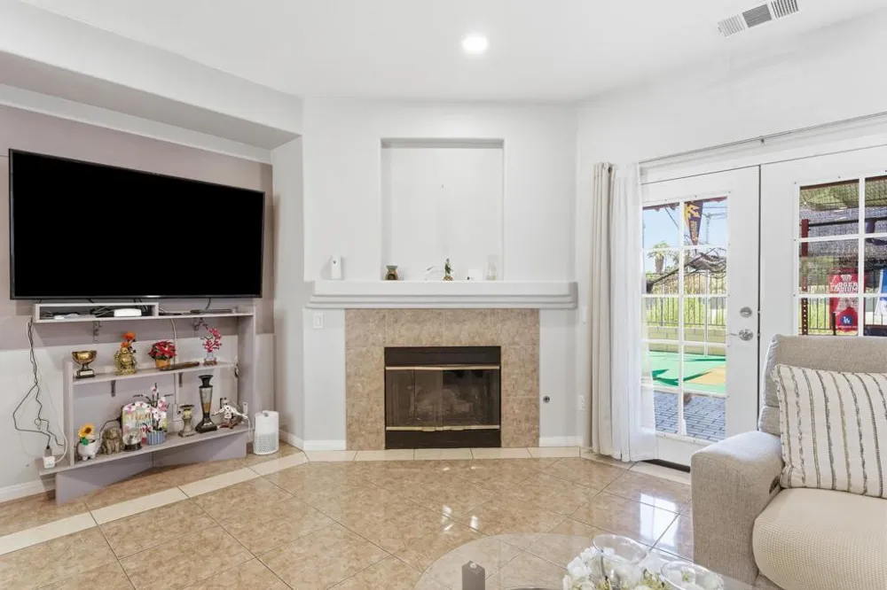 83225 Greenbrier Drive Indio, CA 92203