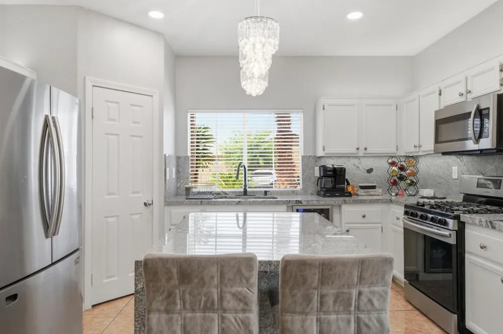 83225 Greenbrier Drive Indio, CA 92203