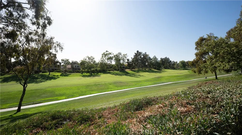 37 Sendero Rancho Santa Margarita, CA 92688
