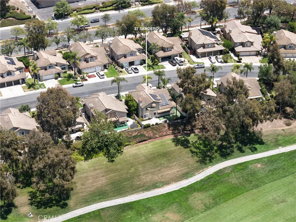 37 Sendero Rancho Santa Margarita, CA 92688