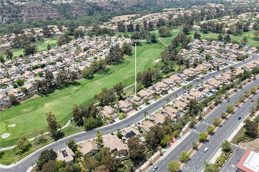 37 Sendero Rancho Santa Margarita, CA 92688