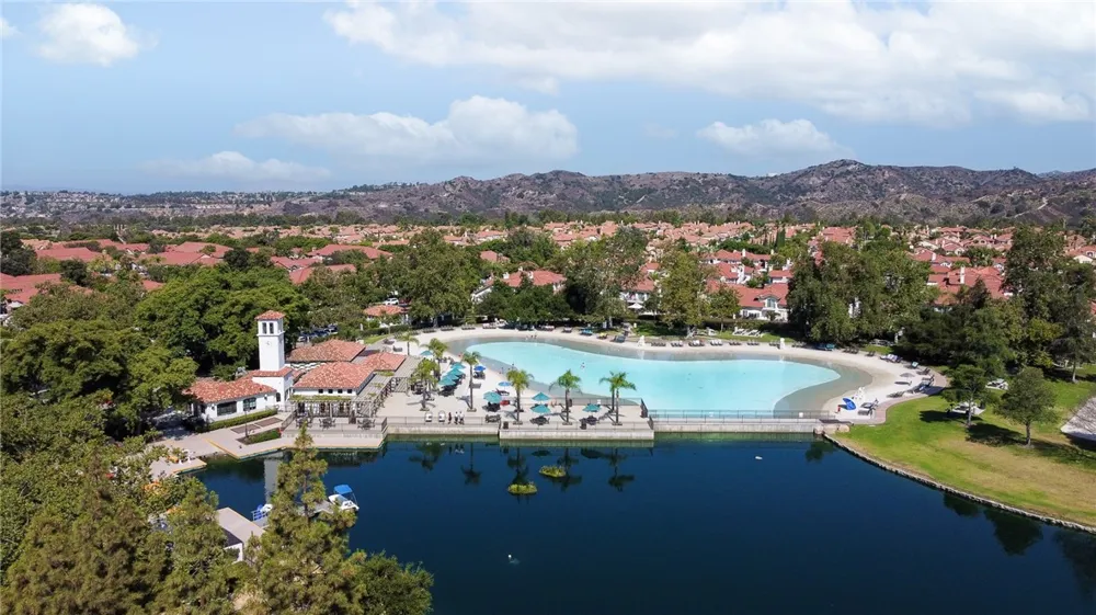 37 Sendero Rancho Santa Margarita, CA 92688