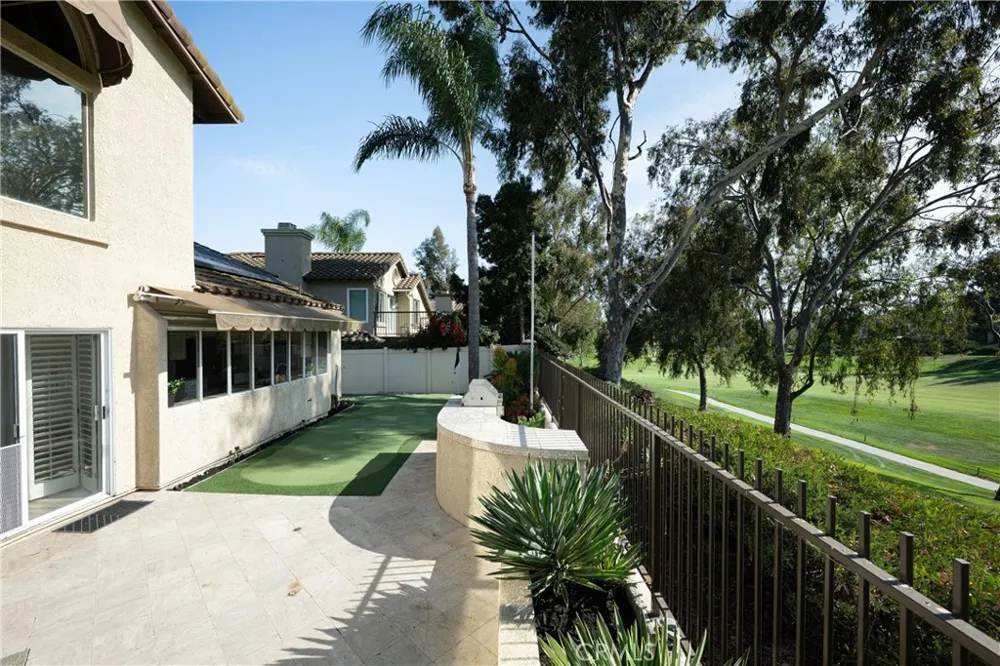 37 Sendero Rancho Santa Margarita, CA 92688