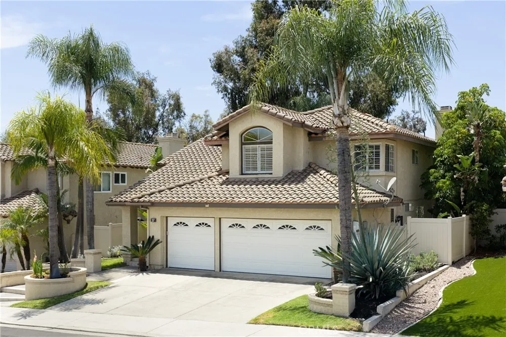 37 Sendero Rancho Santa Margarita, CA 92688