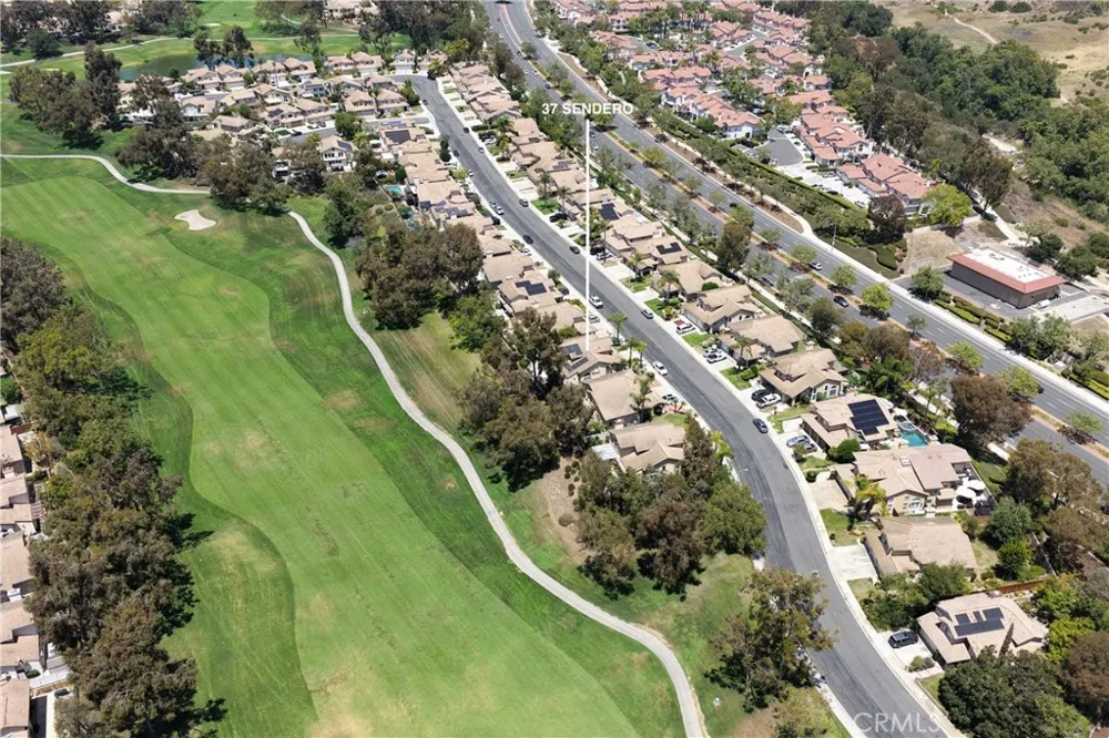 37 Sendero Rancho Santa Margarita, CA 92688