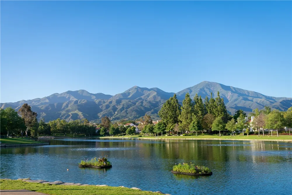 37 Sendero Rancho Santa Margarita, CA 92688