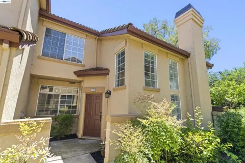7722 Chantilly Dr
