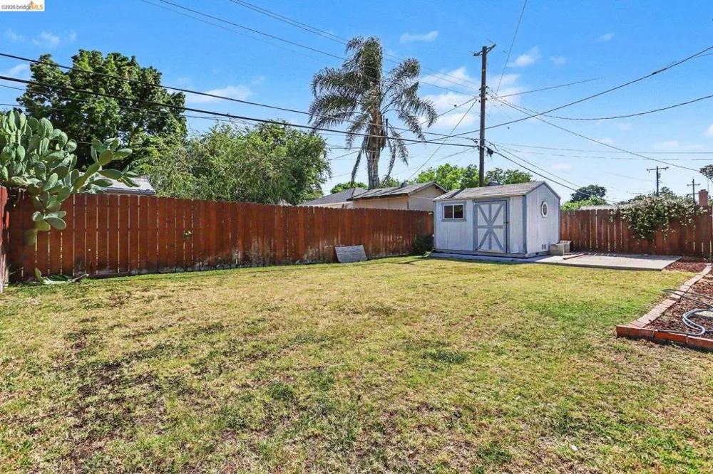 250 W 23Rd St Tracy, CA 95376