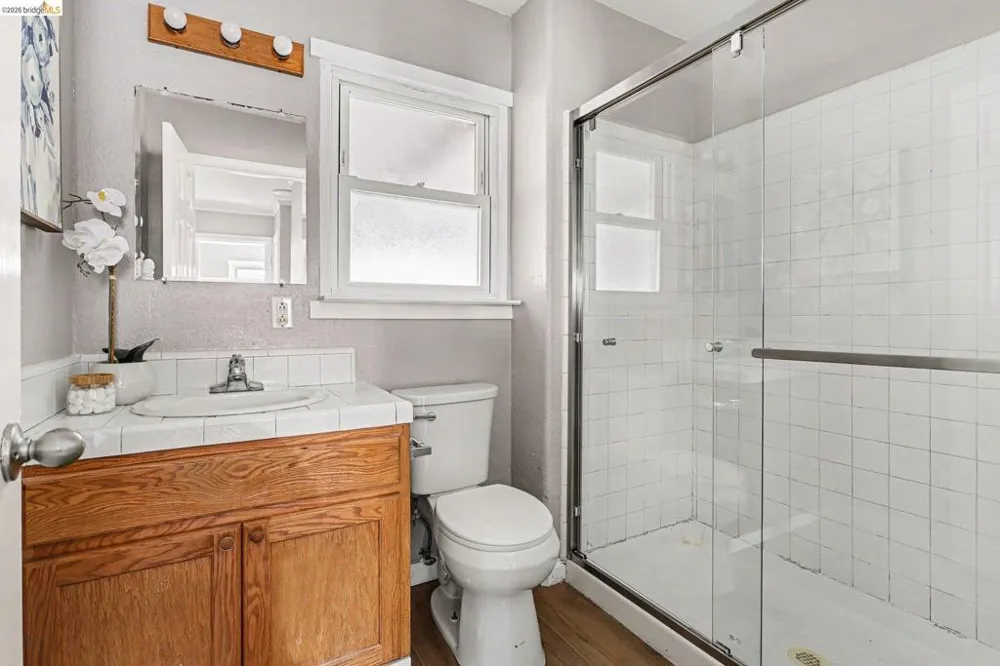 250 W 23Rd St Tracy, CA 95376