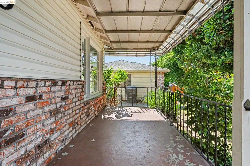 250 W 23Rd St Tracy, CA 95376