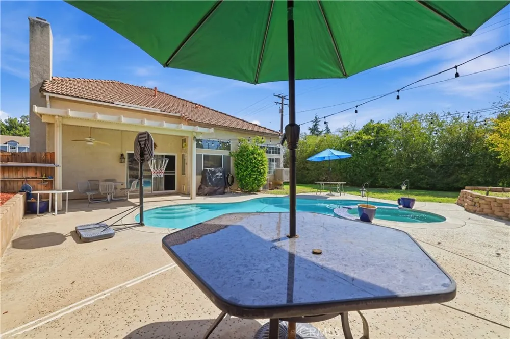 34308 Bella Vista Yucaipa, CA 92399