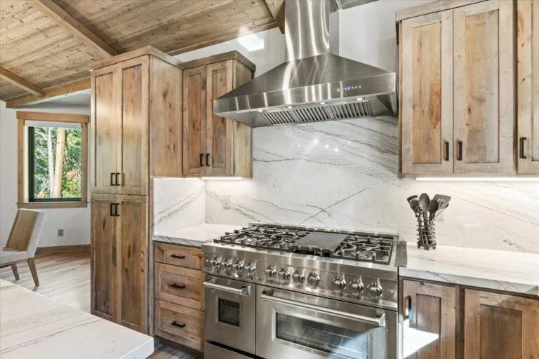 2366 Highlands Drive South Lake Tahoe, CA 96150