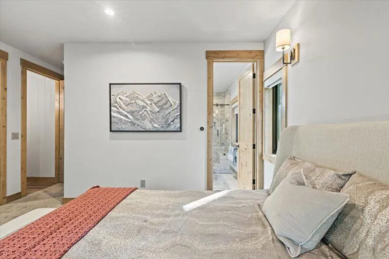 2366 Highlands Drive South Lake Tahoe, CA 96150