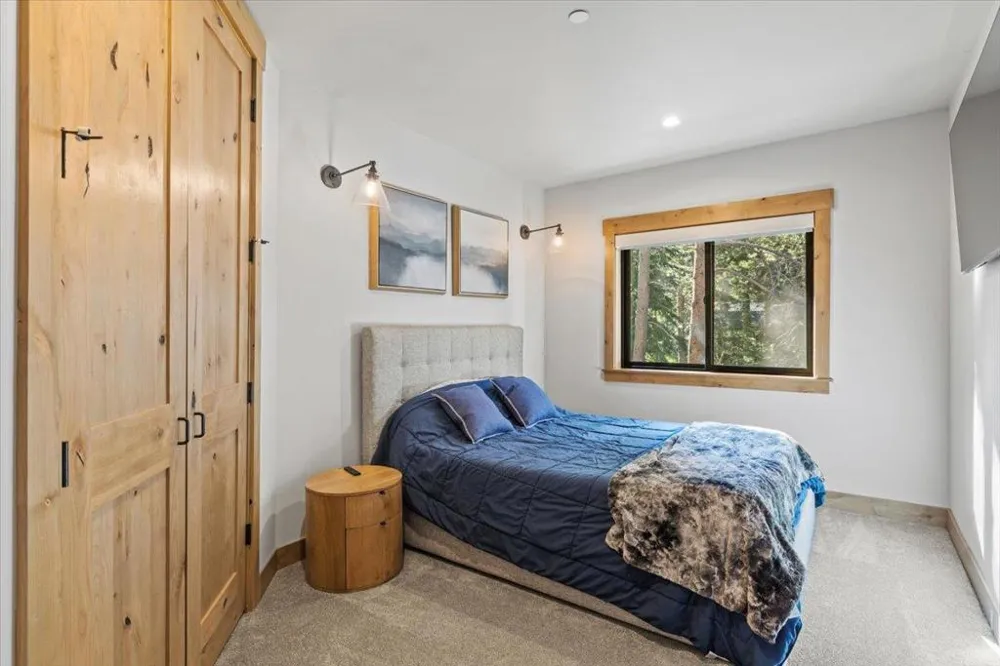 2366 Highlands Drive South Lake Tahoe, CA 96150
