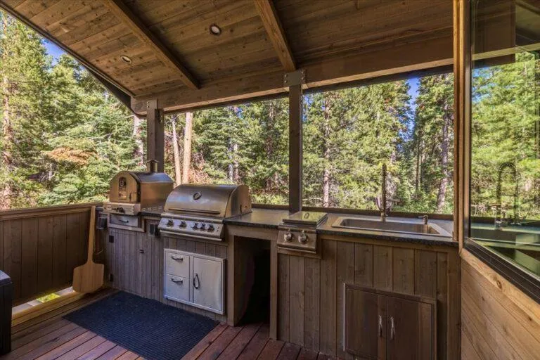 2366 Highlands Drive South Lake Tahoe, CA 96150