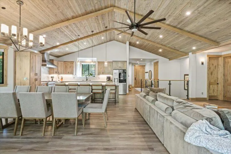 2366 Highlands Drive South Lake Tahoe, CA 96150