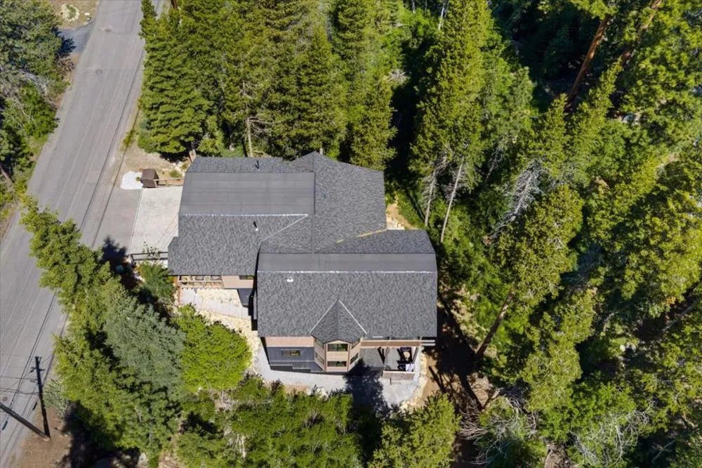 2366 Highlands Drive South Lake Tahoe, CA 96150