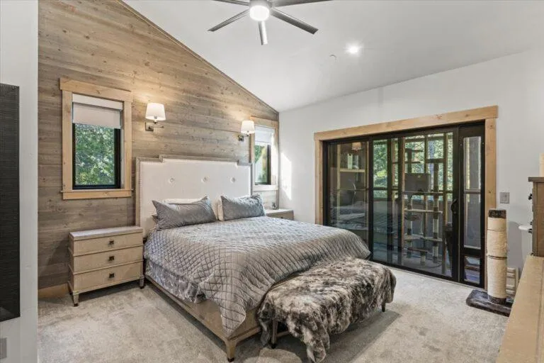 2366 Highlands Drive South Lake Tahoe, CA 96150