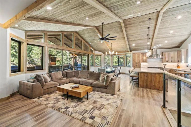 2366 Highlands Drive South Lake Tahoe, CA 96150