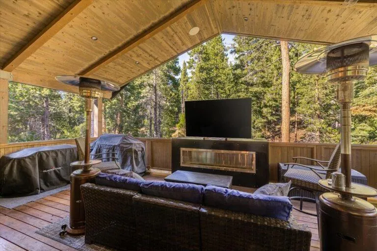 2366 Highlands Drive South Lake Tahoe, CA 96150